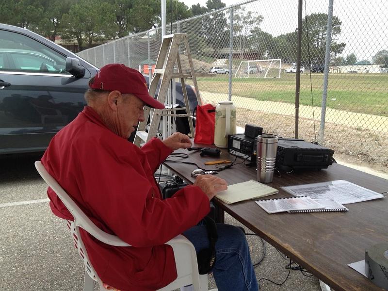 MD photo (002).jpg - Mel Hughes K6SY operating at VHF/UHF station
